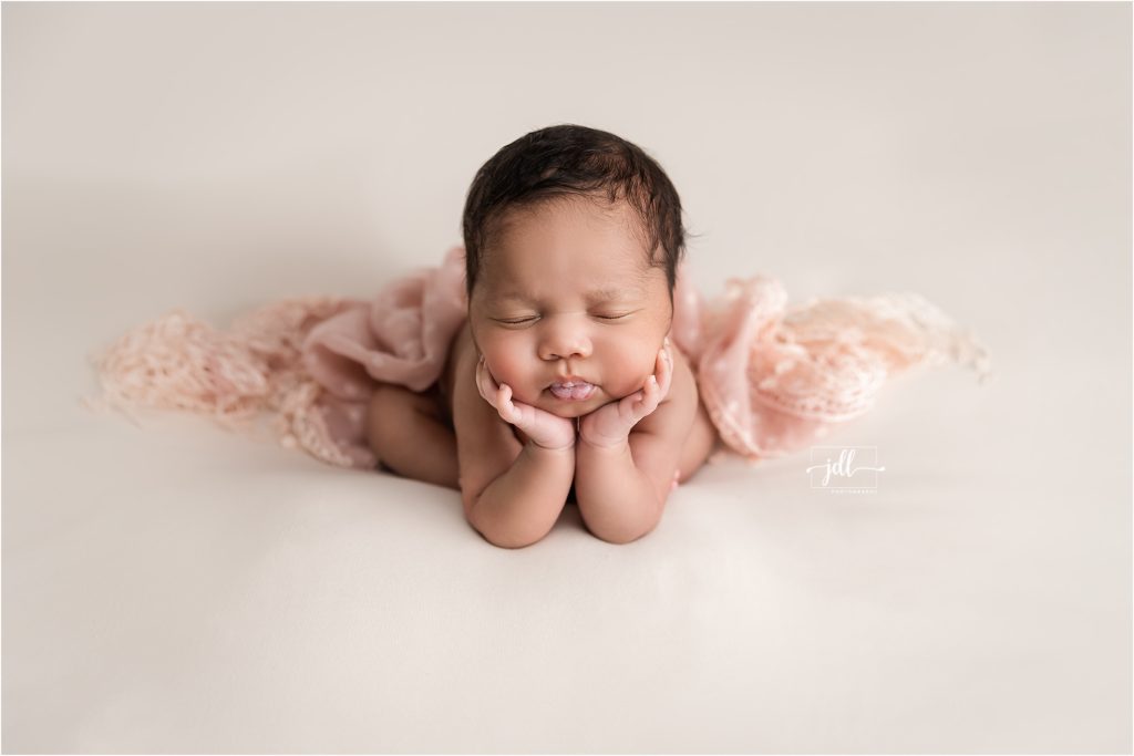 newborn photographer based in johannesburg and pretoria. JDL Photography
