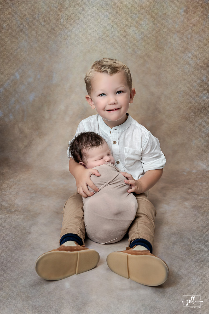 Newborn and baby photographer. Based in Johannesburg and Pretoria. JDL Photography