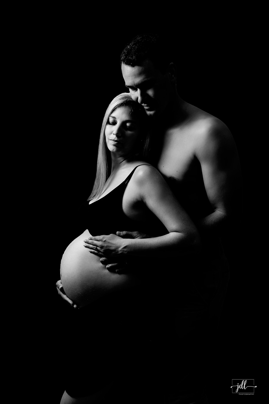 Maternity portrait photographer in Johannesburg and Pretoria. JDL Photography
