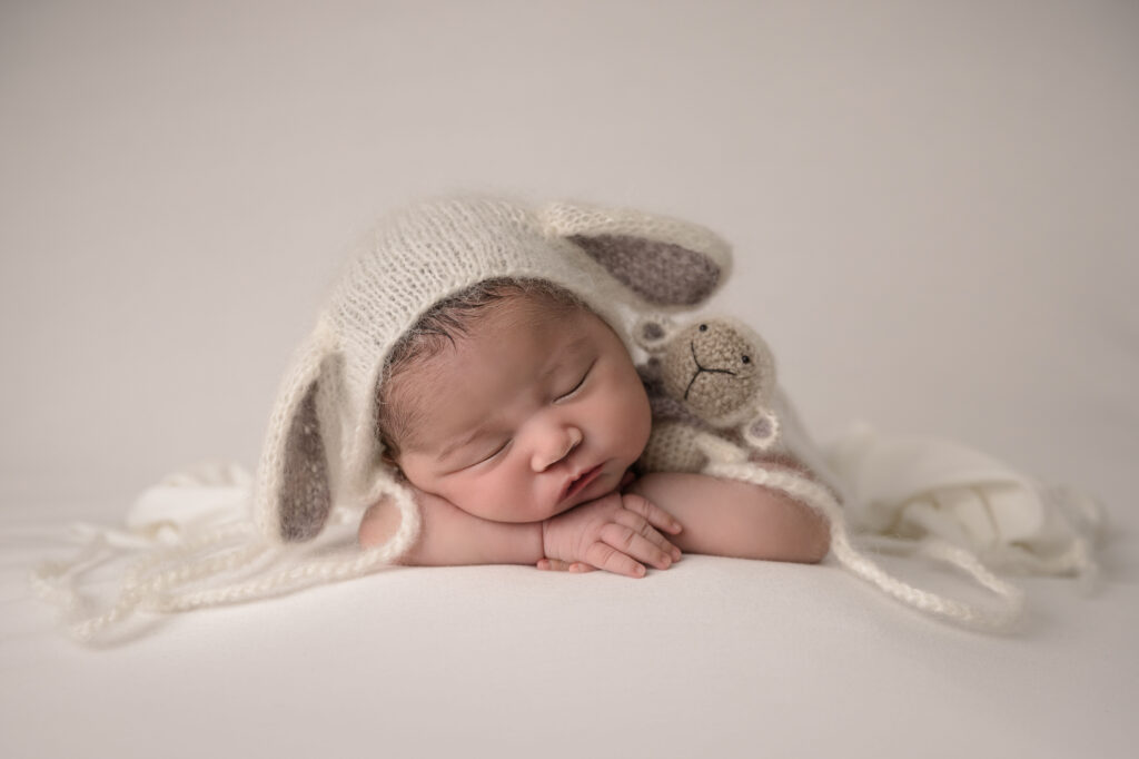 Johannesburg Newborn photographer. Pretoria based newborn photographer. In-home newborn sessions. JDL Photography